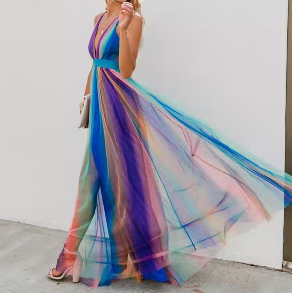 Vici Maxi Dress - Picture 3 of 6